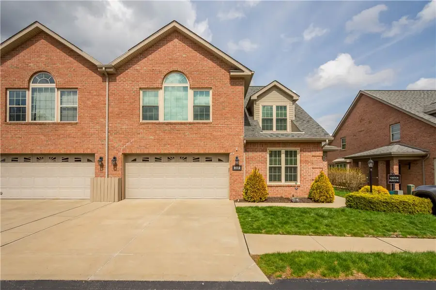 3012 Laura Ln, Lawrence, PA 15055 - #2