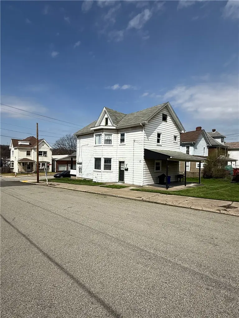 1800 Kenneth Ave, New Kensington, PA 15068 - #3