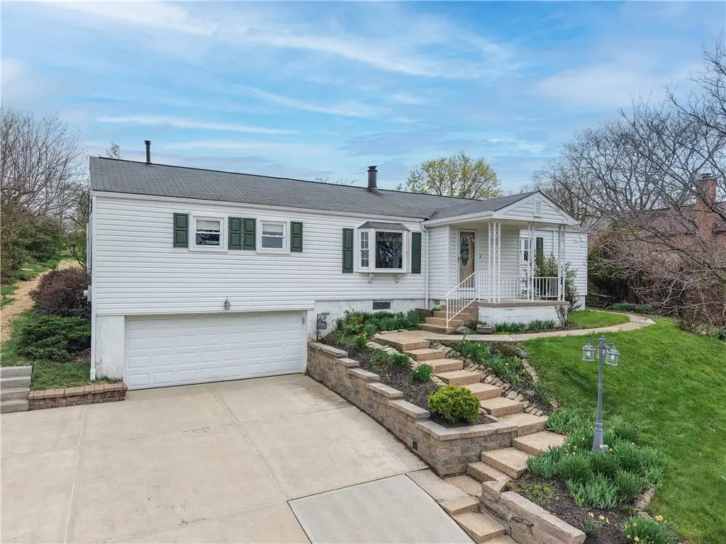 5985 Boyer Ave, Bethel Park, PA 15102 - #1