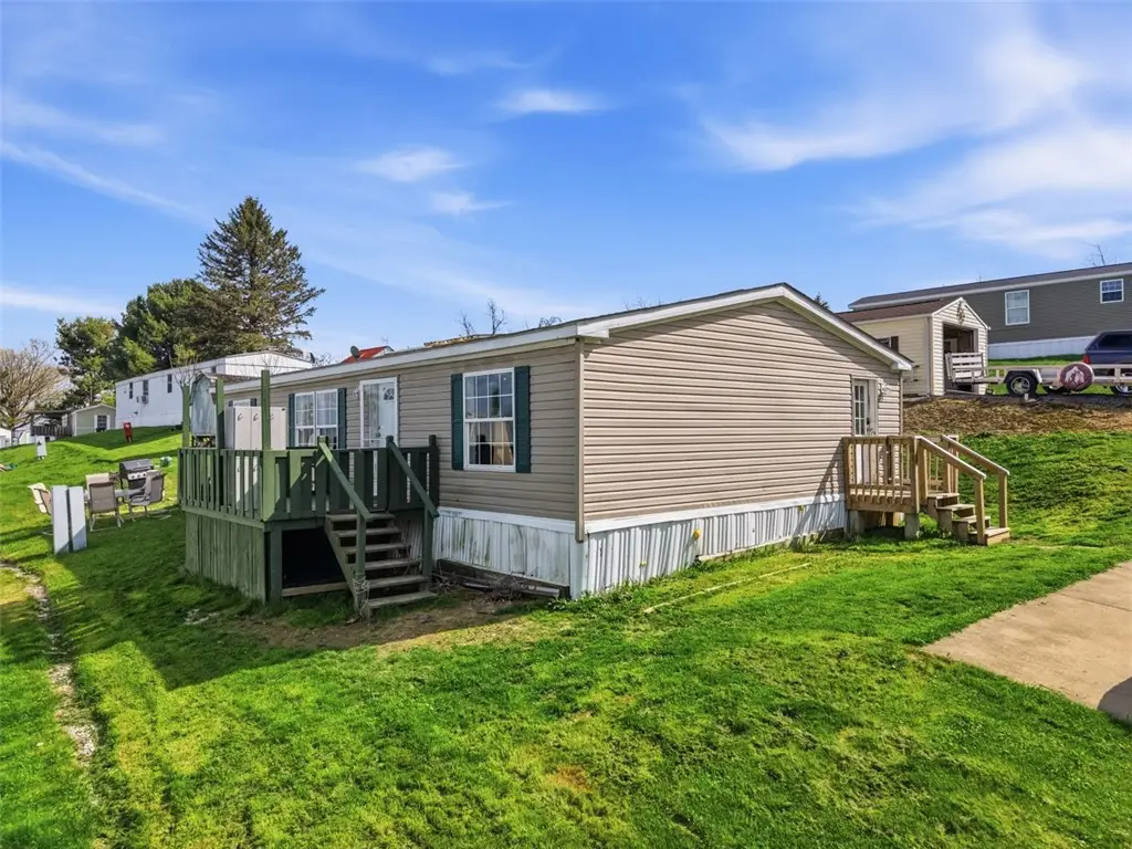 3 Cara Dr, Washington, PA 15301 - #1