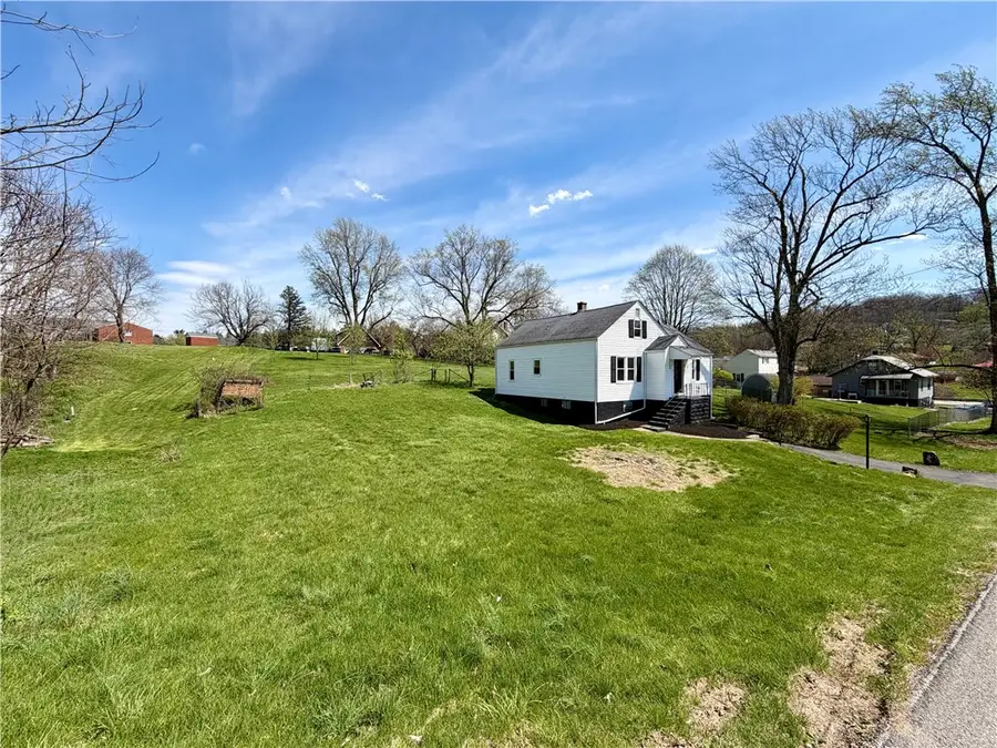 42 Strean St, Washington, PA 15301 - #2