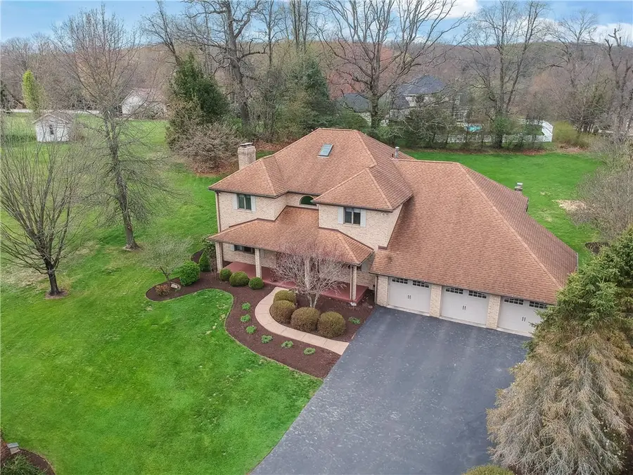 110 Larkspur Circle, Butler, PA 16002 - #3