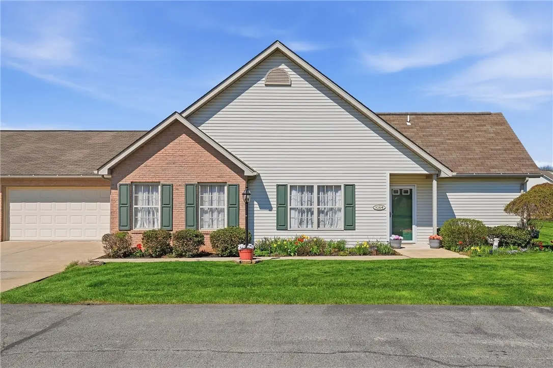 1064 Timberwood Dr, Beaver Falls, PA 15010 - #1