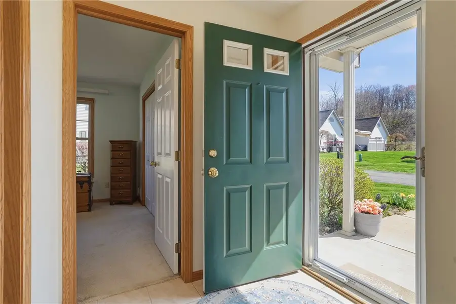 1064 Timberwood Dr, Beaver Falls, PA 15010 - #3