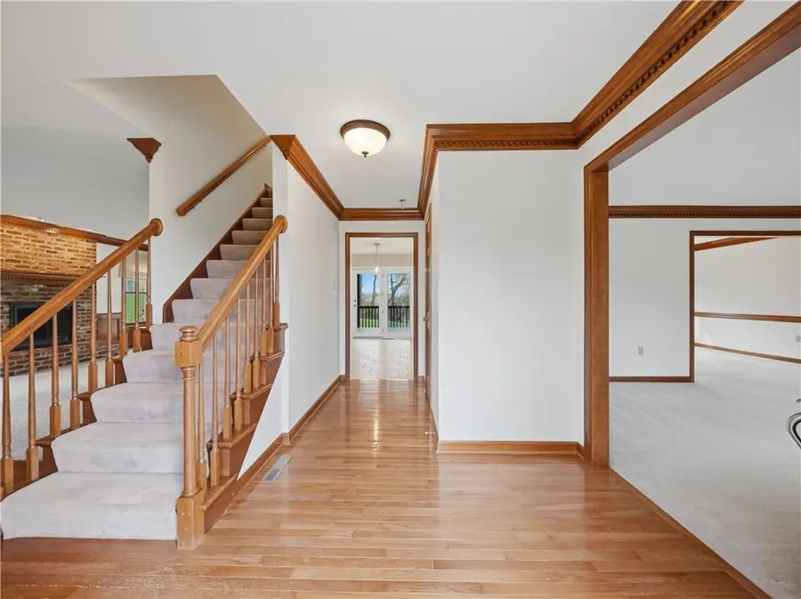 1612 Royal Oak Dr, Sewickley, PA 15143 - #3