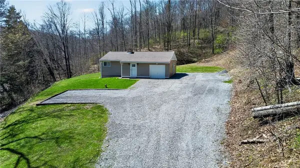 2523 Union Valley Rd, Wampum, PA 16157