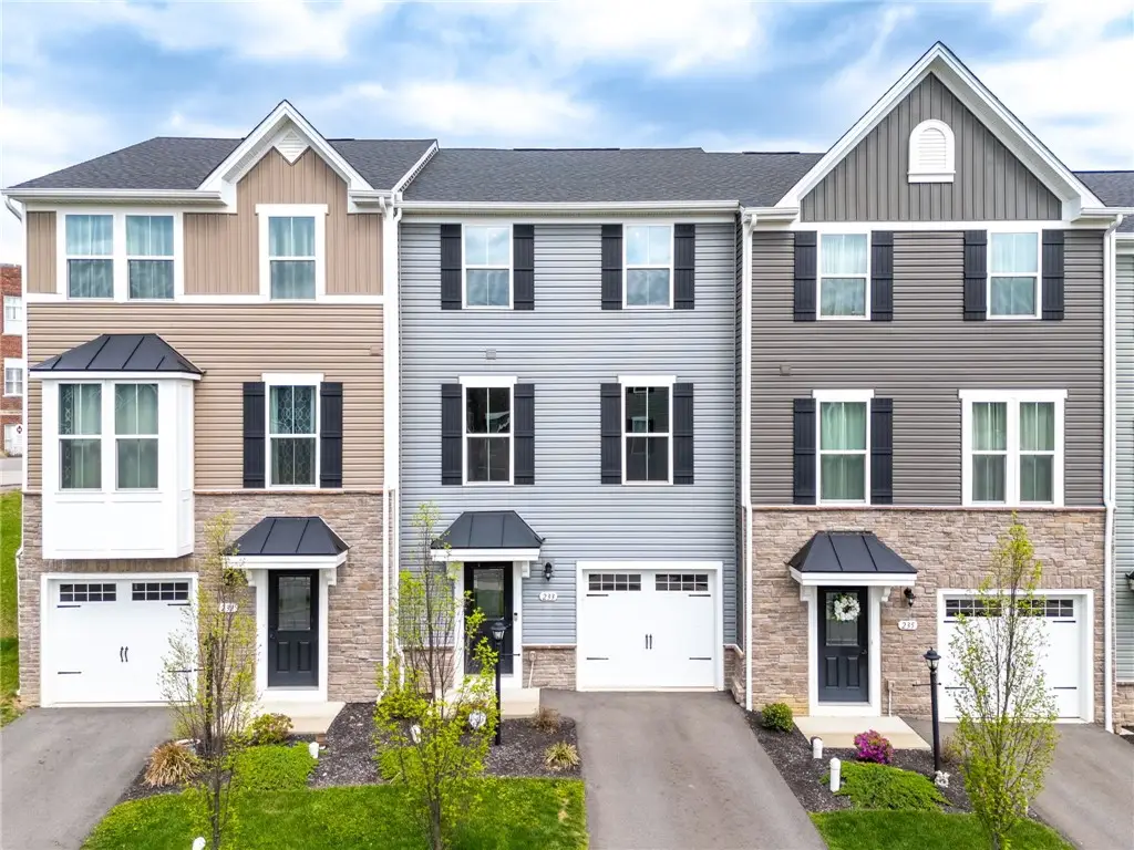 233 Chesna Drive, Pittsburgh, PA 15234 - #1