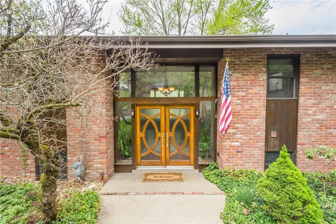 345 Bellwalt Dr, Canonsburg, PA 15317 - #1