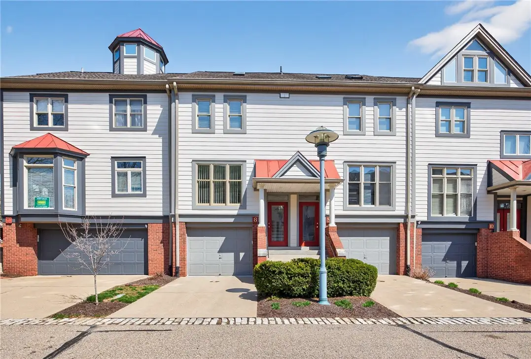 8 Waterside Pl, Pittsburgh, PA 15222 - #1