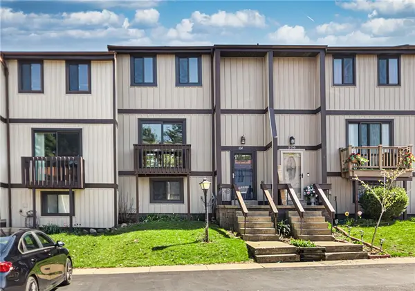 104 Bellwood Ct, Cranberry Twp, PA 16066