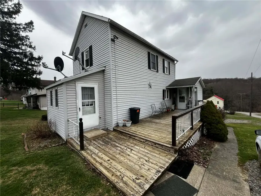 1027 1st St, Kittanning, PA 16201 - #2