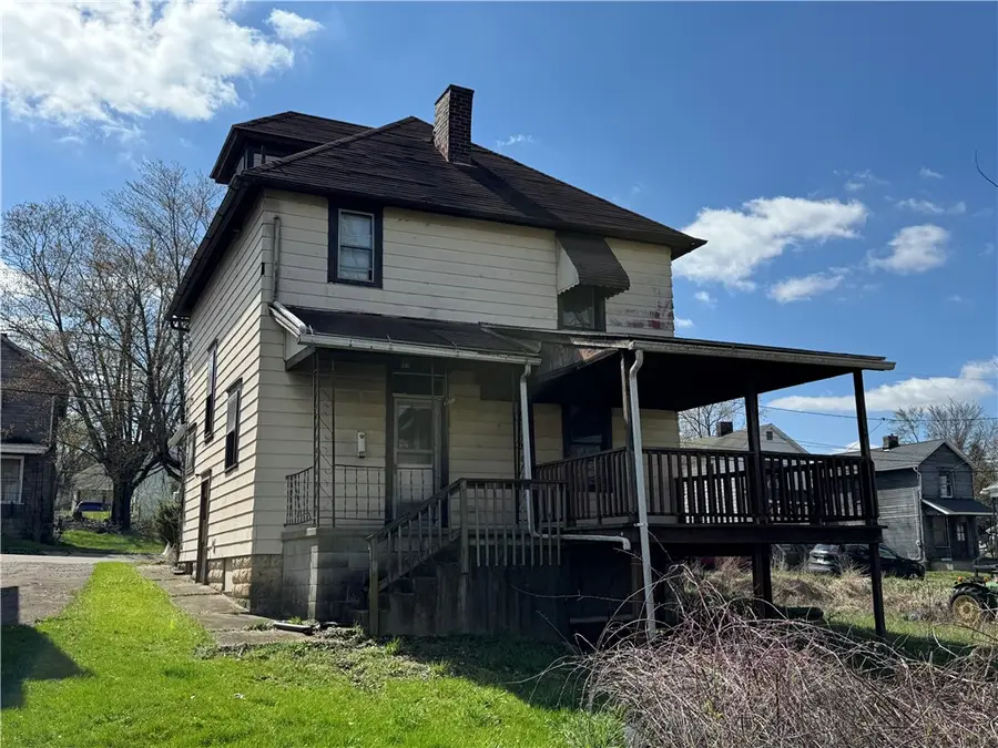 825 Morton St, New Castle, PA 16101 - #2