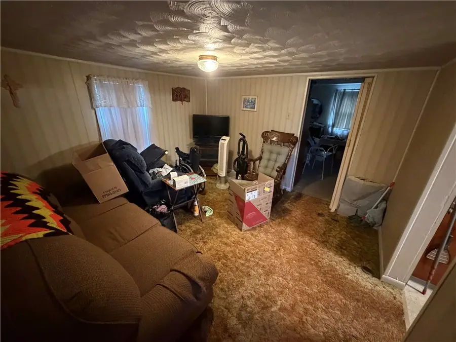 126 Hogsett St, Uniontown, PA 15401 - #3