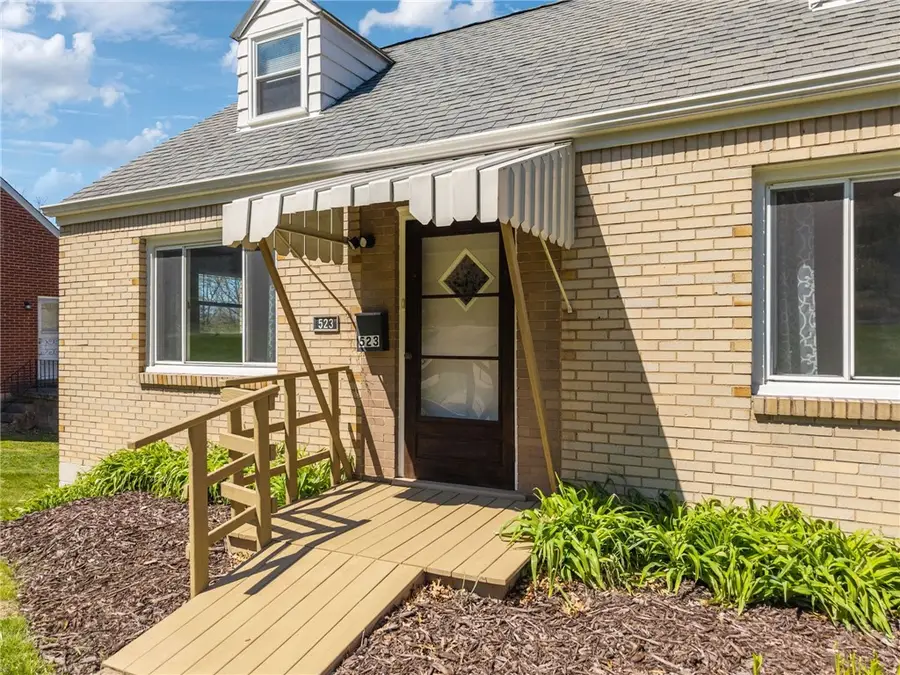 523 Beatty Rd, Monroeville, PA 15146 - #2