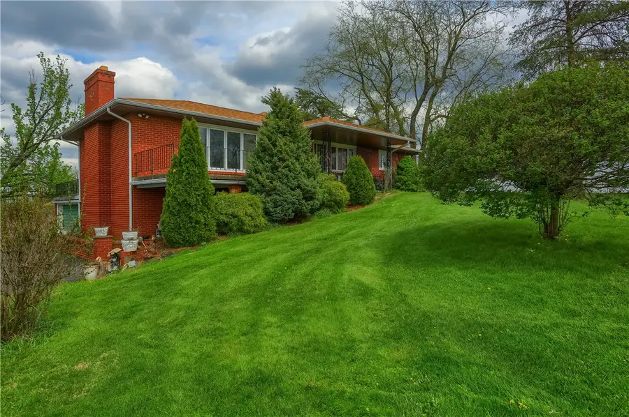 3092 Brodhead Road, Aliquippa, PA 15001 - #2