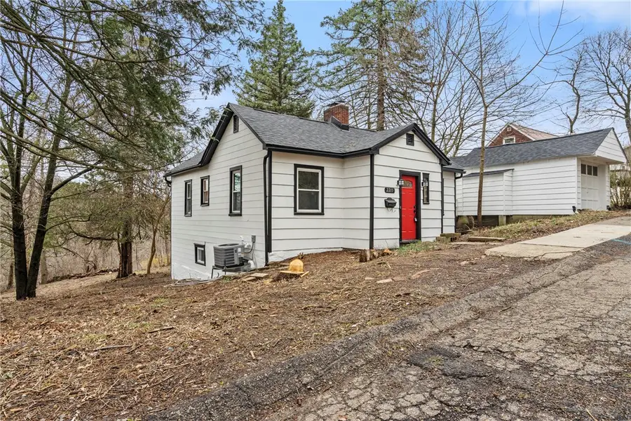 2215 Lehigh St, Pittsburgh, PA 15218 - #2