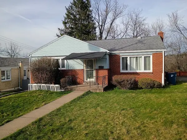 10920 Highpoint Dr, Pittsburgh, PA 15235