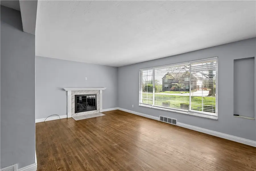 299 Maplewood Dr, Canonsburg, PA 15317 - #3