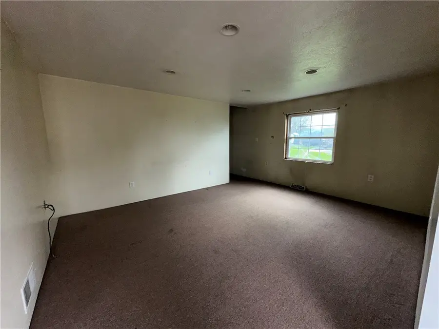 39 2nd St, Uniontown, PA 15401 - #2