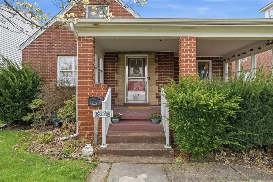 1328 Union Ave, Natrona Heights, PA 15065 - #3