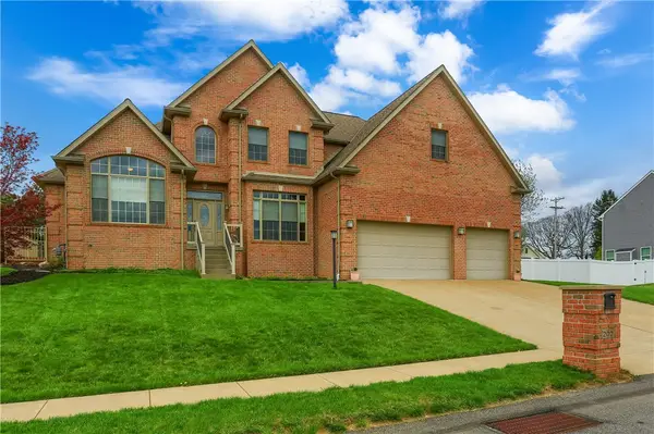 202 Keystone Xing, Clinton, PA 15026