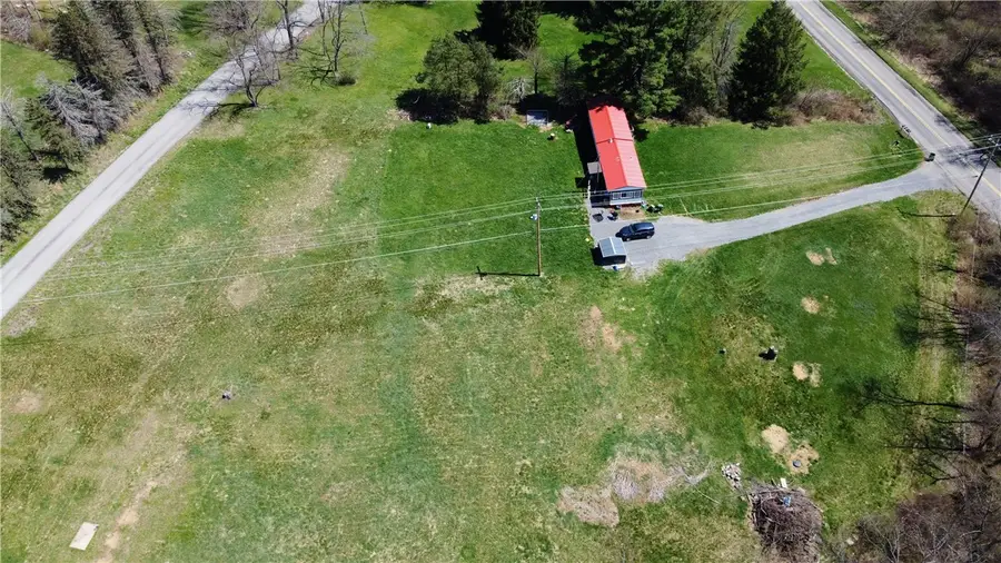 1393 Hooker Rd, Karns City, PA 16041 - #3