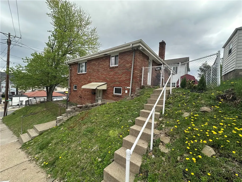 900 State Avenue, Coraopolis, PA 15108 - #1