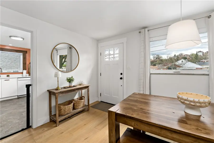 4258 Glen Lytle Rd, Pittsburgh, PA 15217 - #3