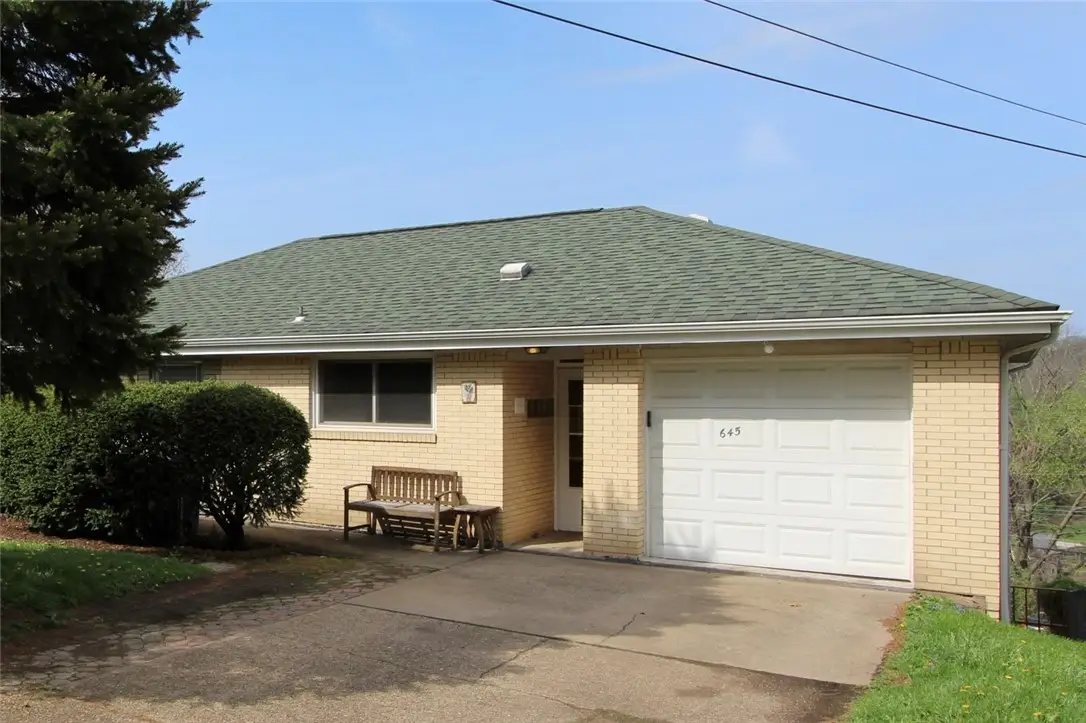 645 Mercer St, Turtle Creek, PA 15145 - #1