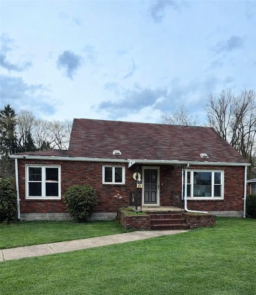 32 Hamburg Rd, Greenville, PA 16125 - #2