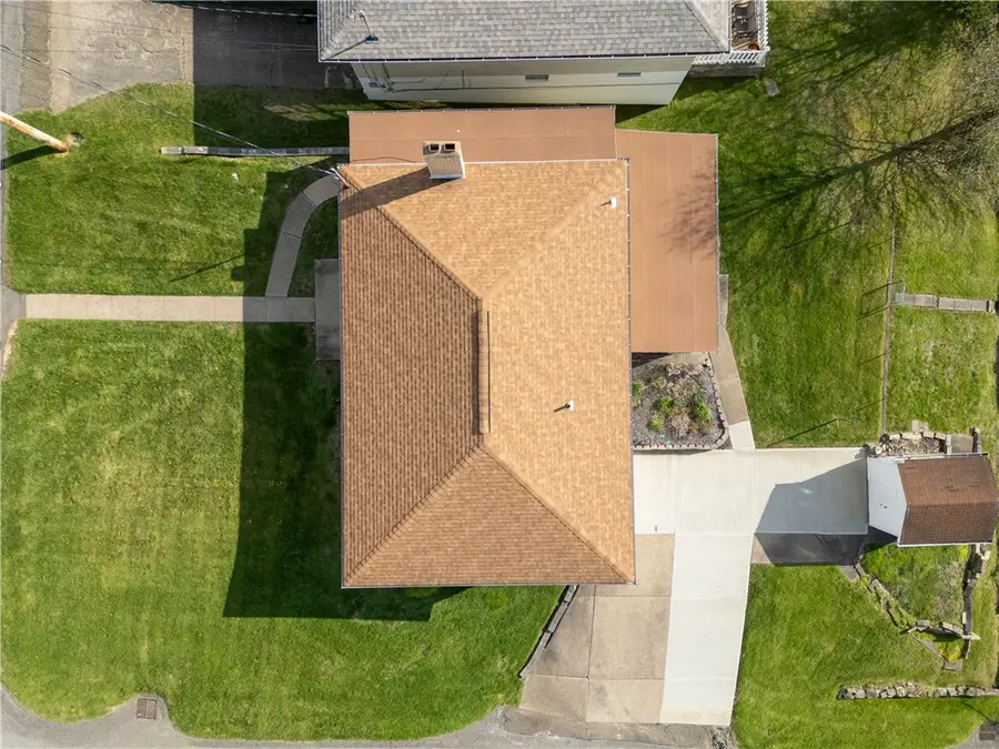 583 Hillcrest Ave, Stowe, PA 15136 - #3