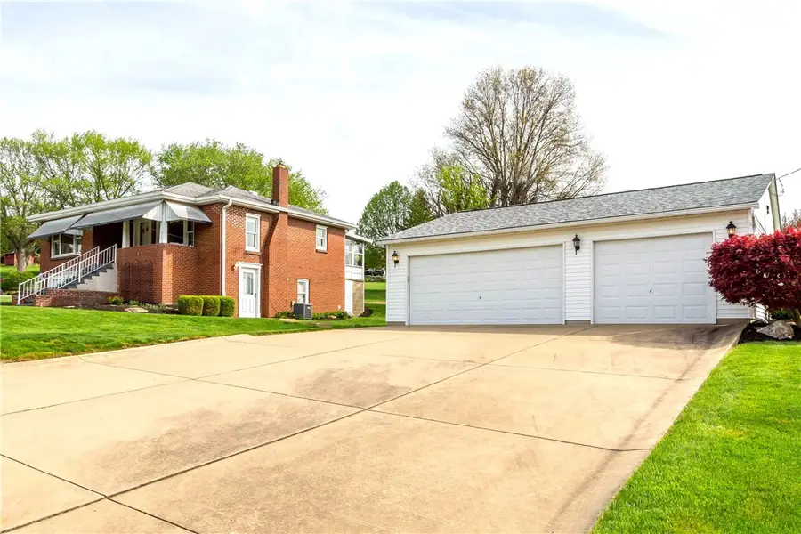 180 Hilltop Lane, Washington, PA 15301 - #2