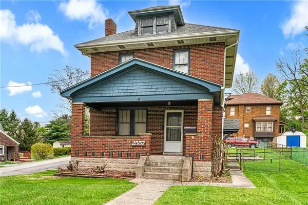 2557 South Park Rd, Bethel Park, PA 15102