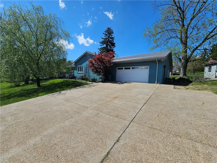 95 Paul Dr, Washington, PA 15301 - #2