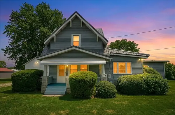 735 Kiski Park Dr, Apollo, PA 15613