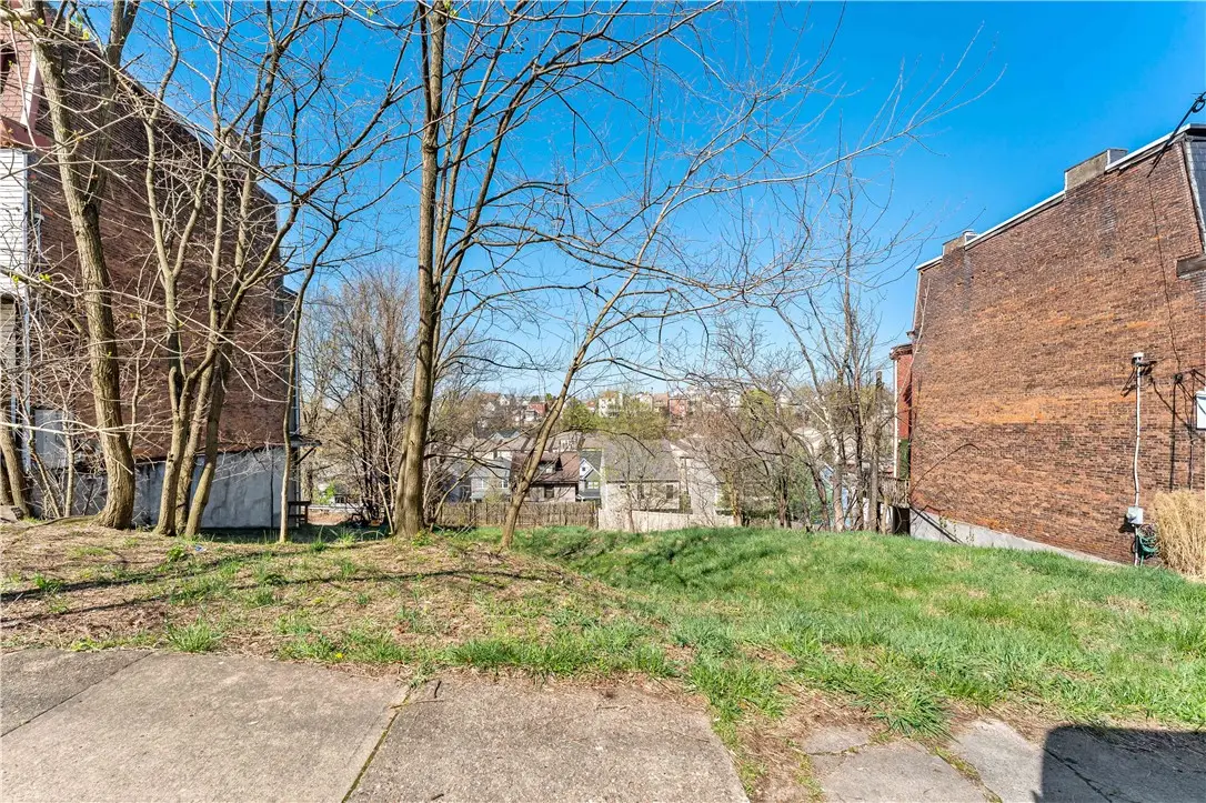 260-262 Plymouth St, Pittsburgh, PA 15211 - #1