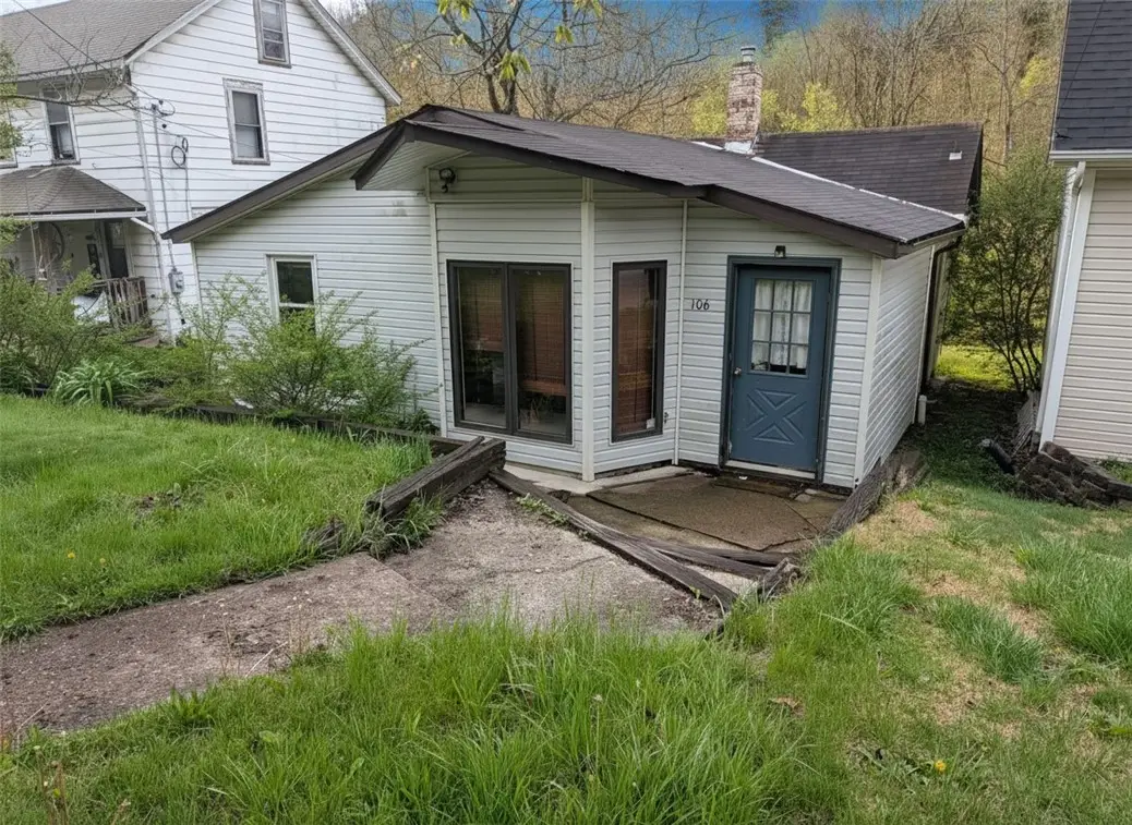 106 Sullivan St, Butler, PA 16001 - #1