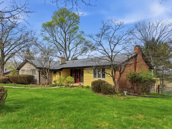 11 Highland Drive, Pittsburgh, PA 15202