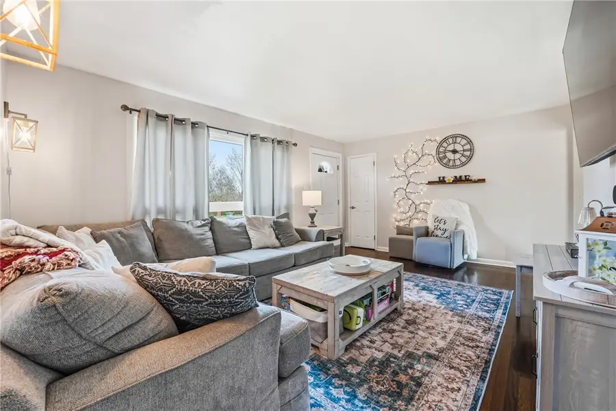 265 S Oakdale Ave, Hermitage, PA 16148 - #3