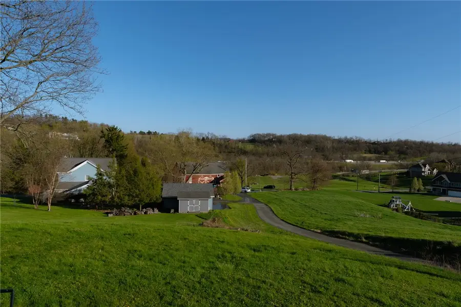 262 Durst Rd, Irwin, PA 15642 - #3