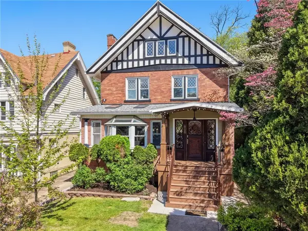 6728 Beacon St, Pittsburgh, PA 15217