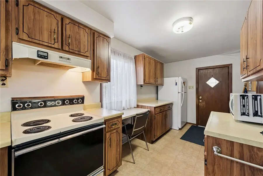 1920 Rostraver Road, Rostraver Township, PA 15012 - #3