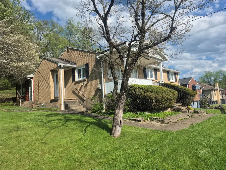 49 Millersdale Rd, Jeannette, PA 15644 - #2