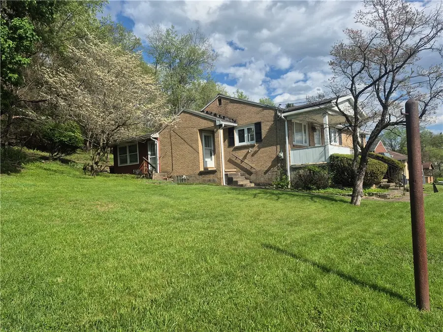 49 Millersdale Rd, Jeannette, PA 15644 - #3