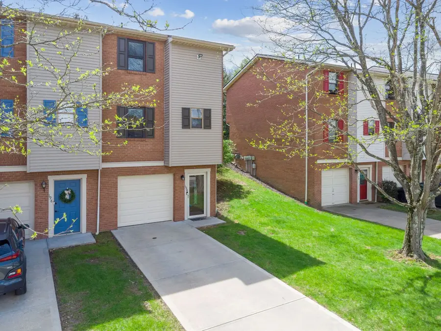 196 Woodhaven Drive, Seven Fields, PA 16046 - #3