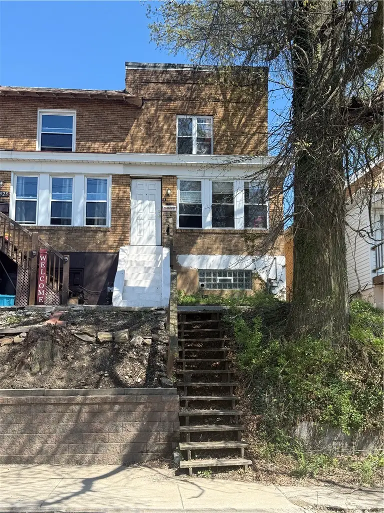 2927 Willett Rd, Pittsburgh, PA 15227 - #1