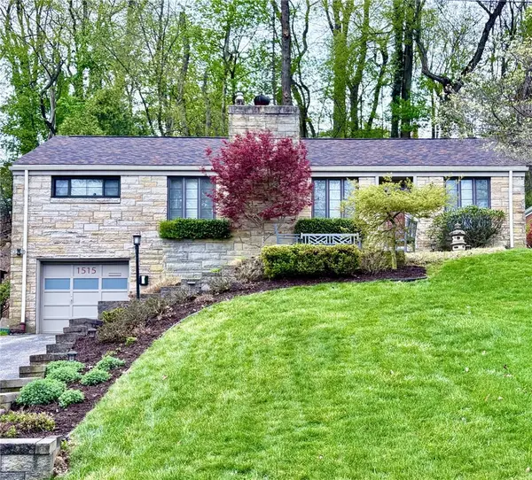 1515 Williamsburg, Pgh, PA 15235