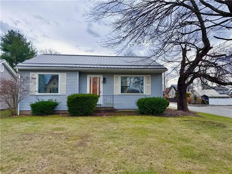 421 S Main St, Greenville, PA 16125 - #2