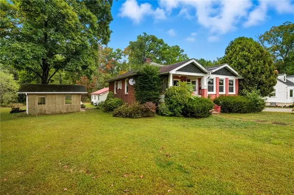 161 W Beechwood Rd, Bessemer, PA 16112