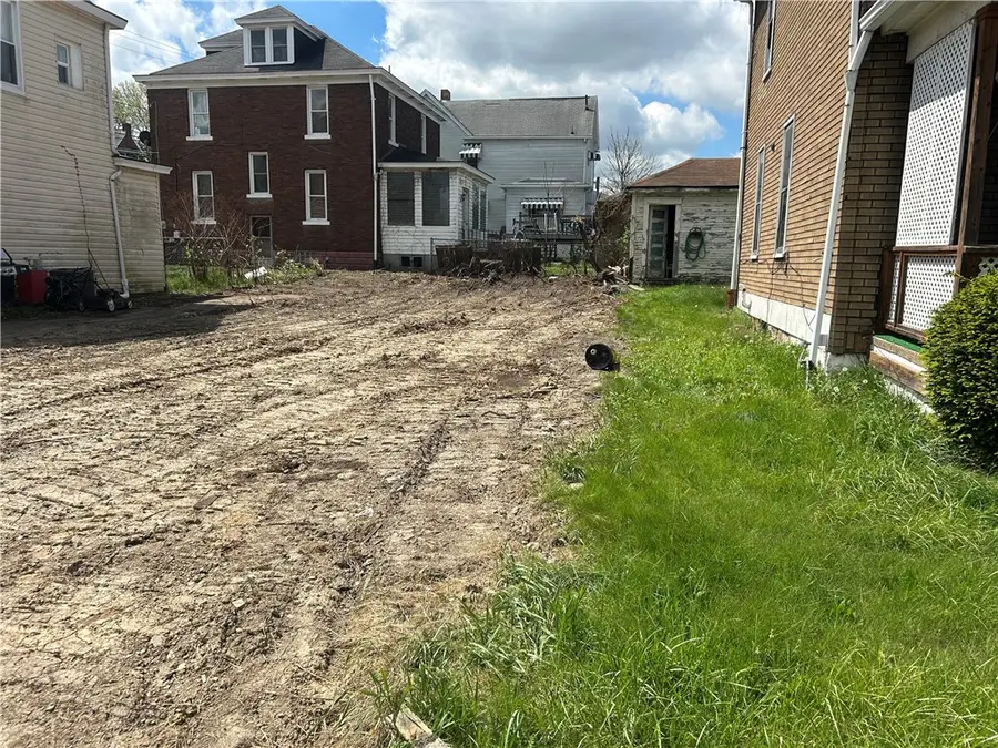 727 S 14th St, Monessen, PA 15062 - #3